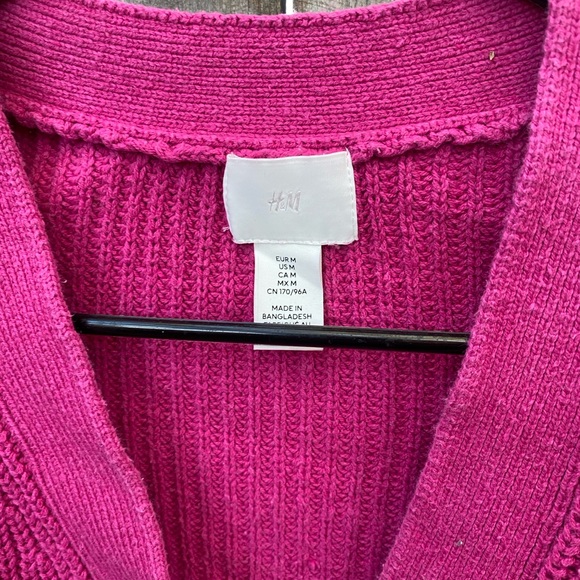 H & M Vibrant Pink Cardigan V Neck Button Women's Sweater - Picture 2 of 5